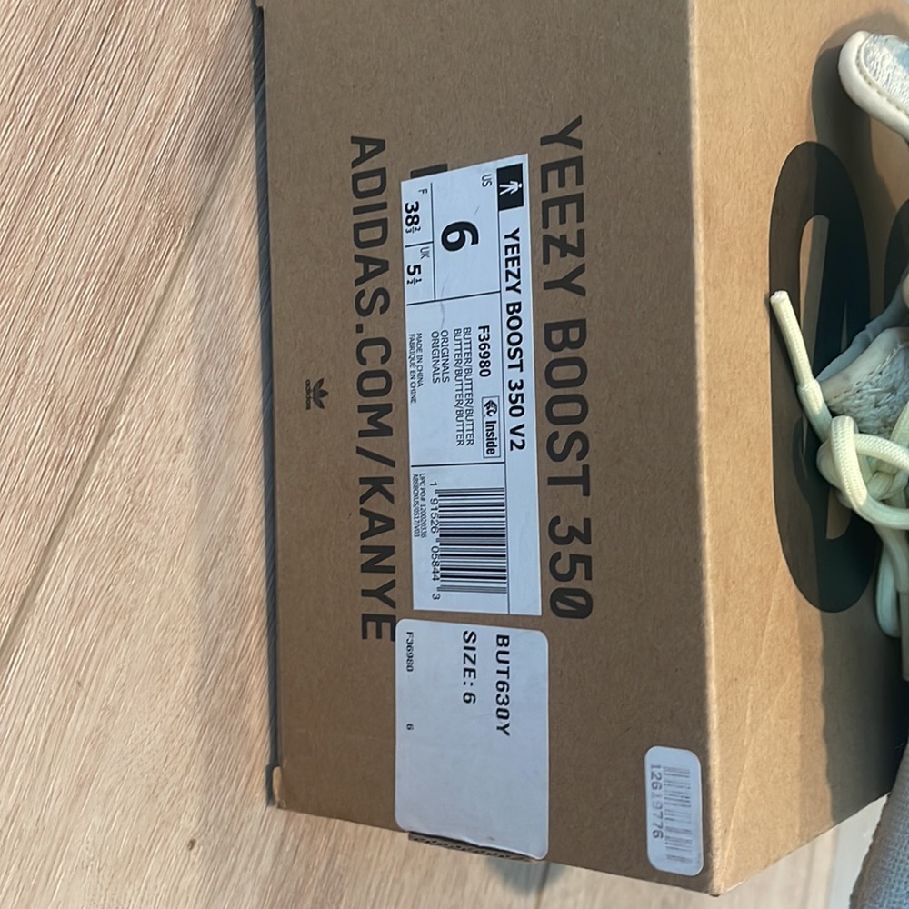 Yeezy boost 350 butter - Picture 7 of 8